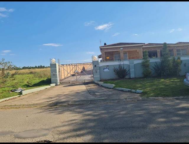 6 BEDROOM HOUSE FOR SALE IN SOUTHERNWOOD